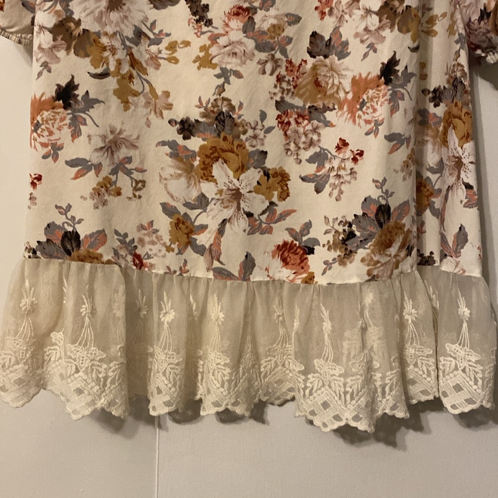 ‼️SOLD‼️ Umgee Tunic - Picture 3 of 3